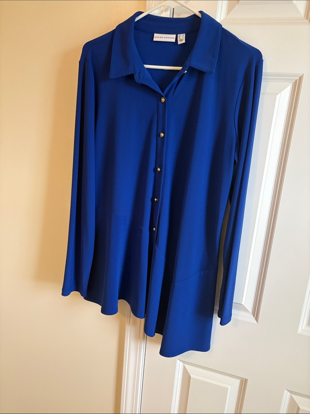 Susan Graver Cobalt Blue Long-Sleeve Gold Button-Front Shirt Medium